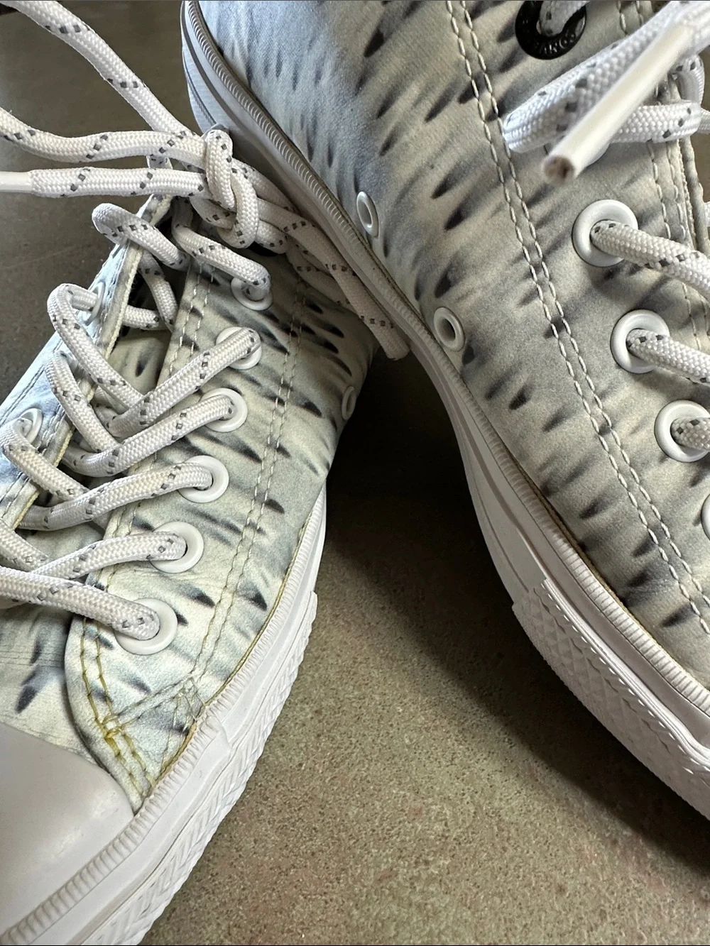 Converse x Futura “Skyfall” Low-Top Sneakers in White and Neon Yellow - Picture 14 of 16